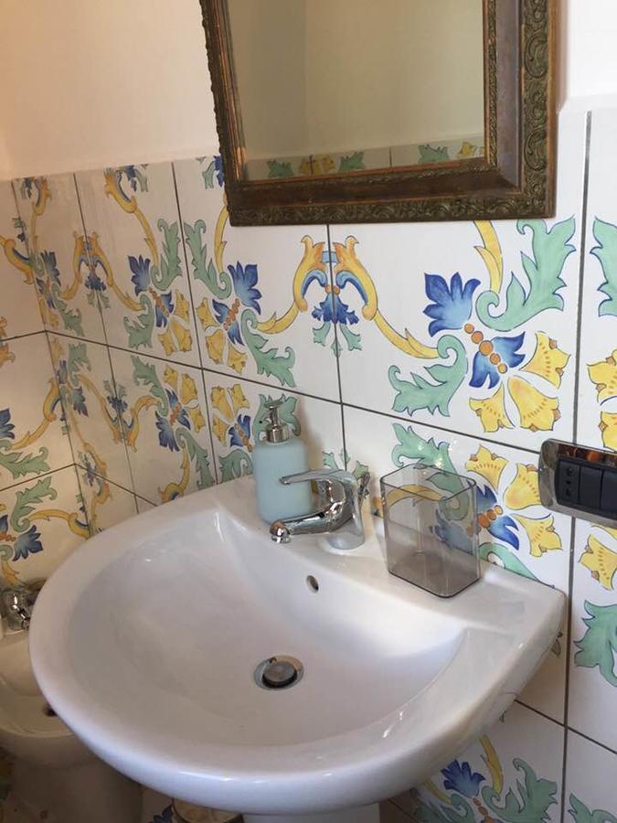 나폴리 La Torre Di Ro B&B 외부 사진